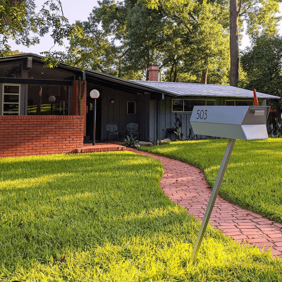 The Modbox Monochrome Mid-Century Modern Curbside Mailbox